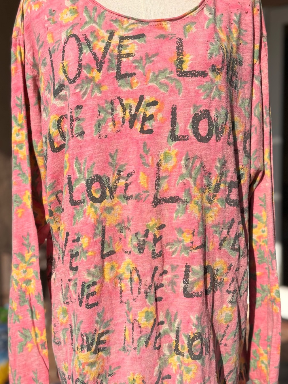 NWT!  Magnolia Pearl Love Amor Floral Viggo Tee Pink LOVE Graphic Long Sleeve OS